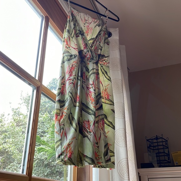 Women’s Dress - BCBG - Picture 2 of 5